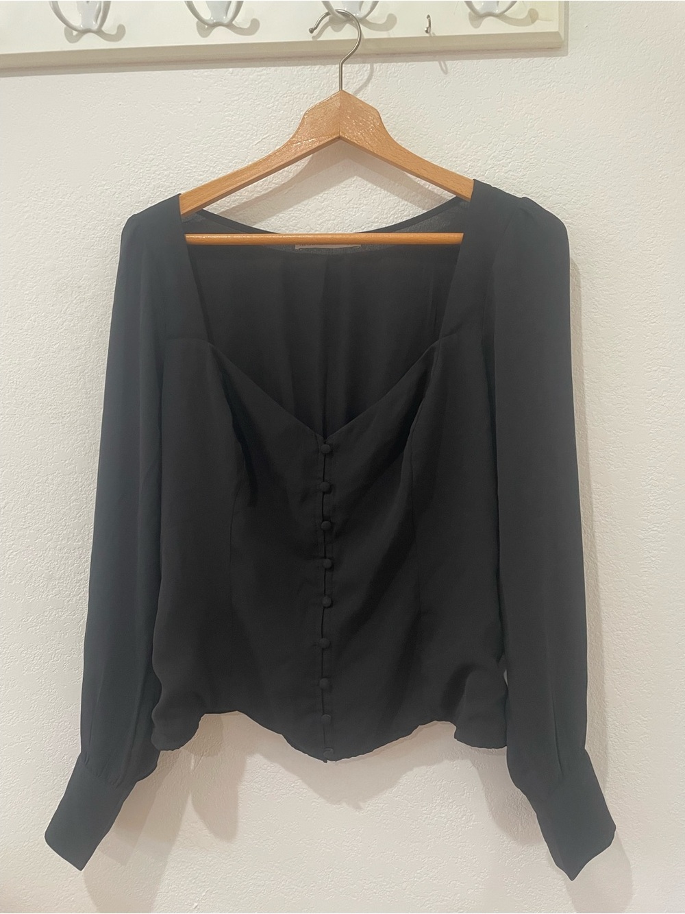 Abercrombie & Fitch Black Long-Sleeve Button Front Blouse